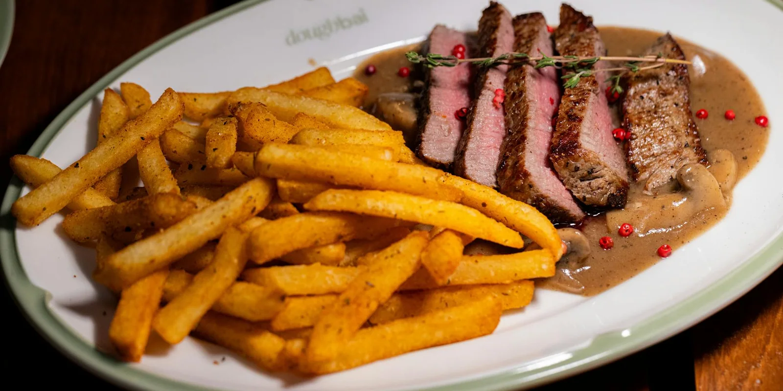 France Is in the World Cup. The 3 Best French Restaurants in Montreal.