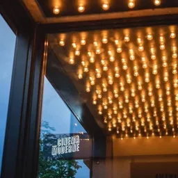Cinéma Moderne, Plateau