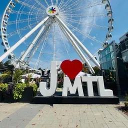 Le Vieux Montréal, Downtown