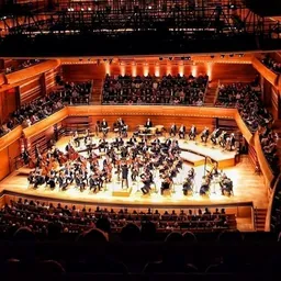 La Maison Symphonique, Downtown