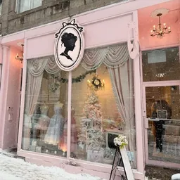 Boutique 1861, Plateau