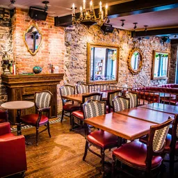 Pub Wolf & Workman, Old Montreal