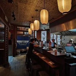 Yokato Yokabai Ramen, Plateau