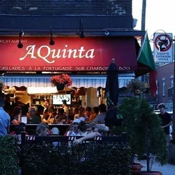 Aquinta, Downtown
