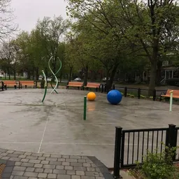Beaubien Park (Outremont), Outremont
