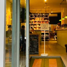 Le Café Bloom, Le Sud-Ouest